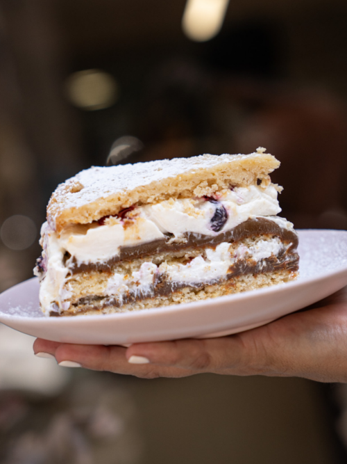 PORCIÓN DE COOKIE CAKE DE ALMENDRAS